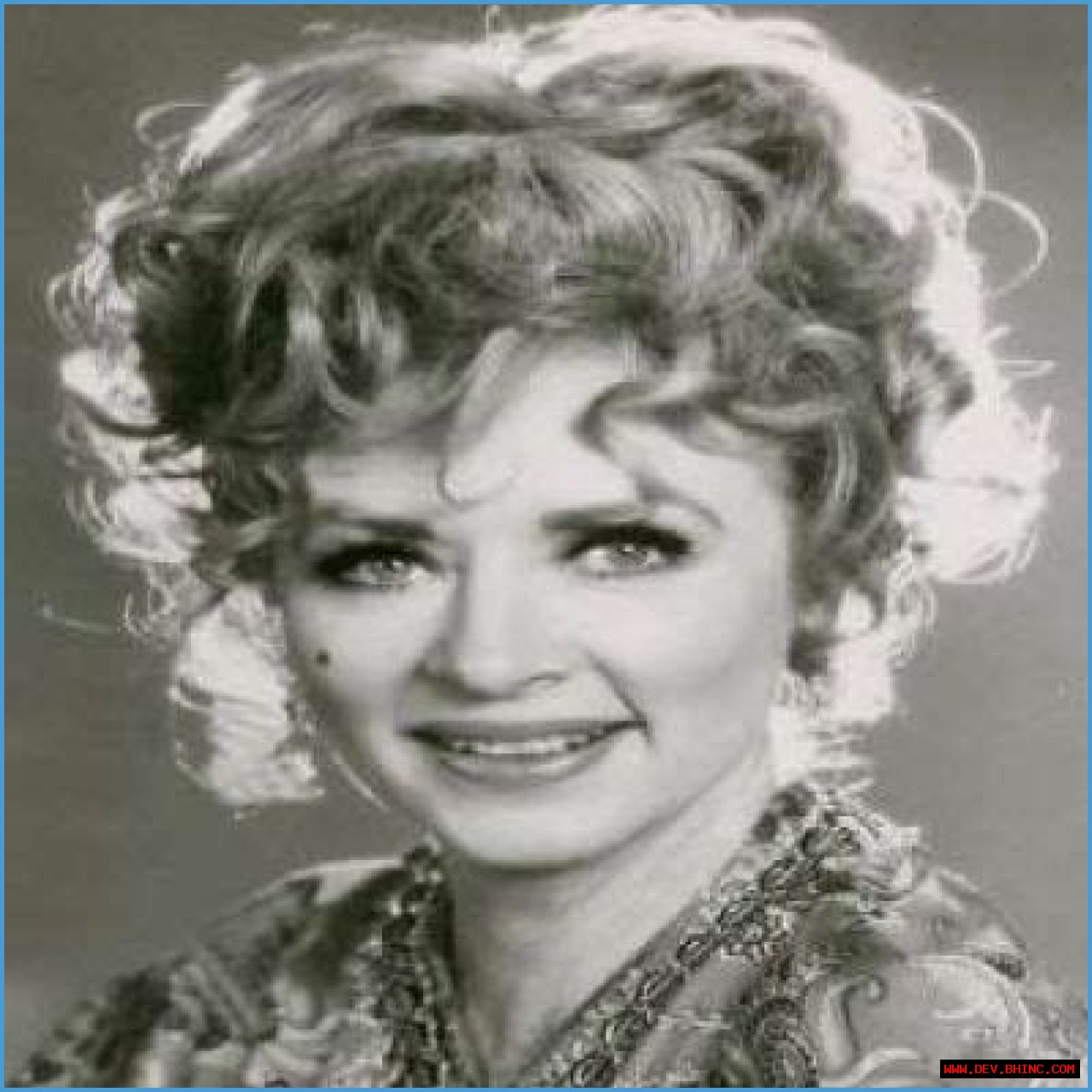 Amanda Blake- Bio, Age, Wiki, Net Worth, Husband, Marriage, Height