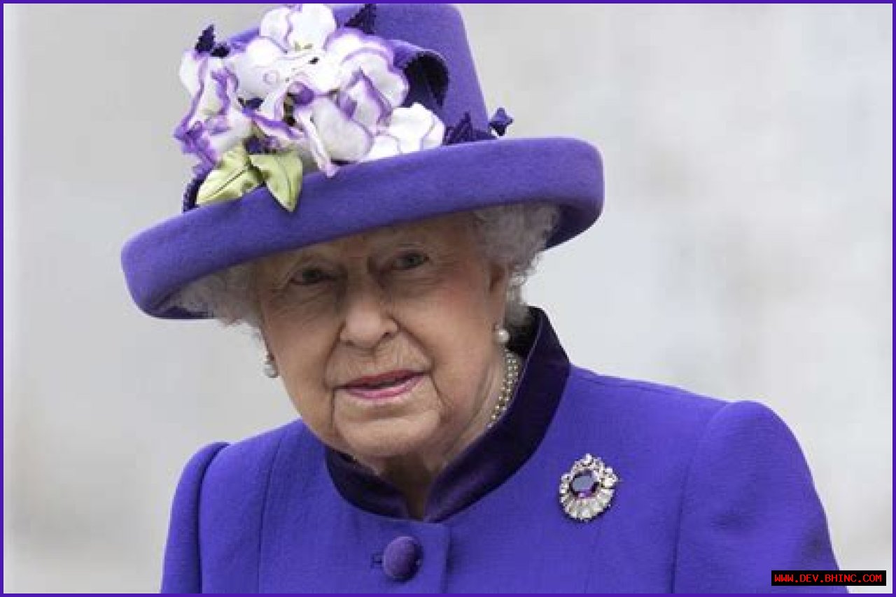 Buckingham Palace Staff Member Tests Positive For COVID-19