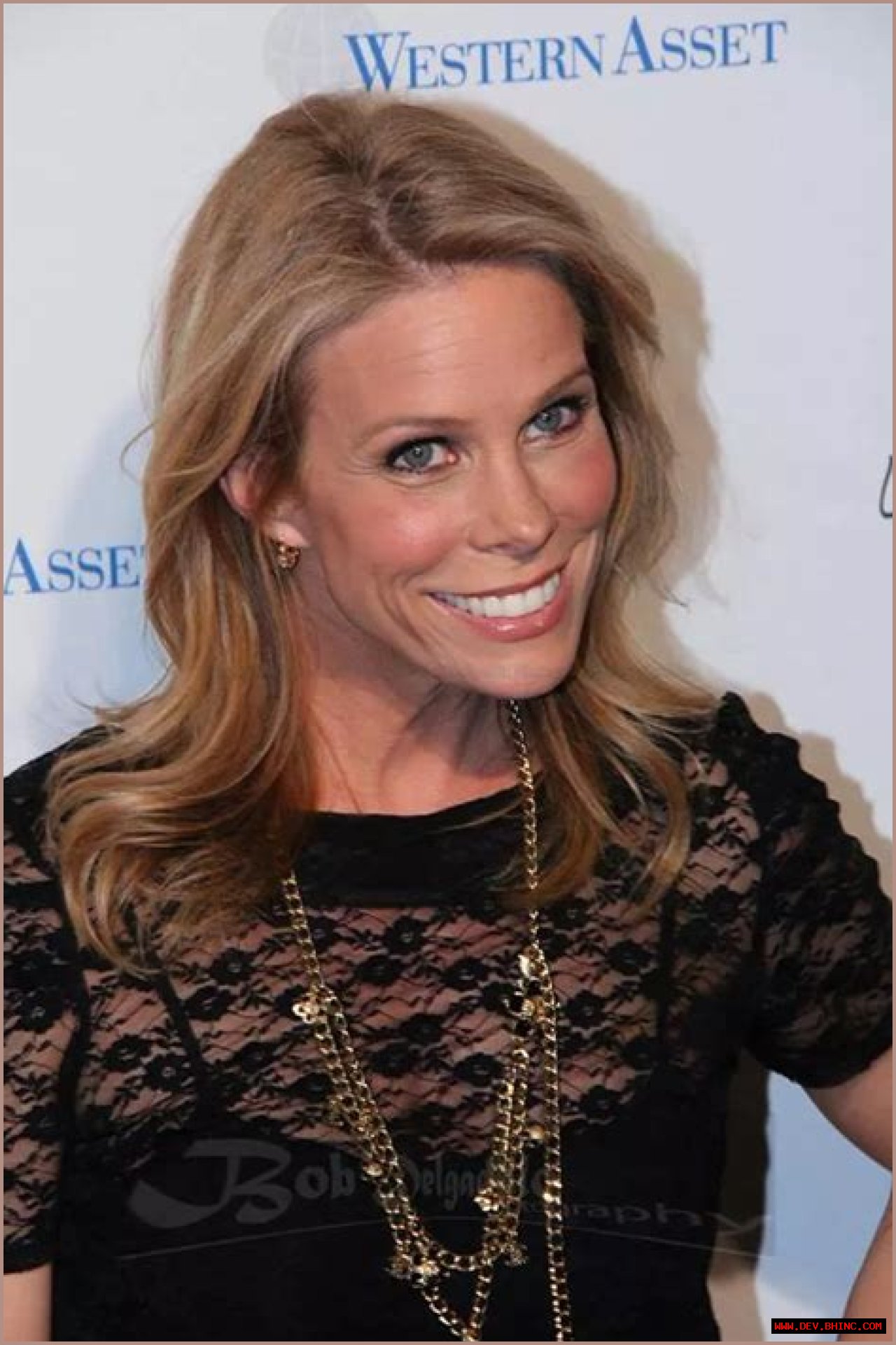 Cheryl Hines’s net worth, fact, career, awards, biography & life story