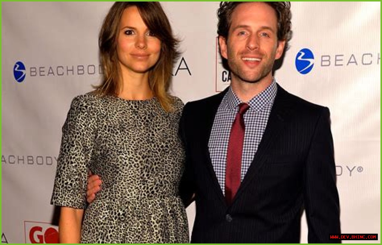 Glenn Howerton, Wife Jill Latiano Welcome Second Son Isley Ray
