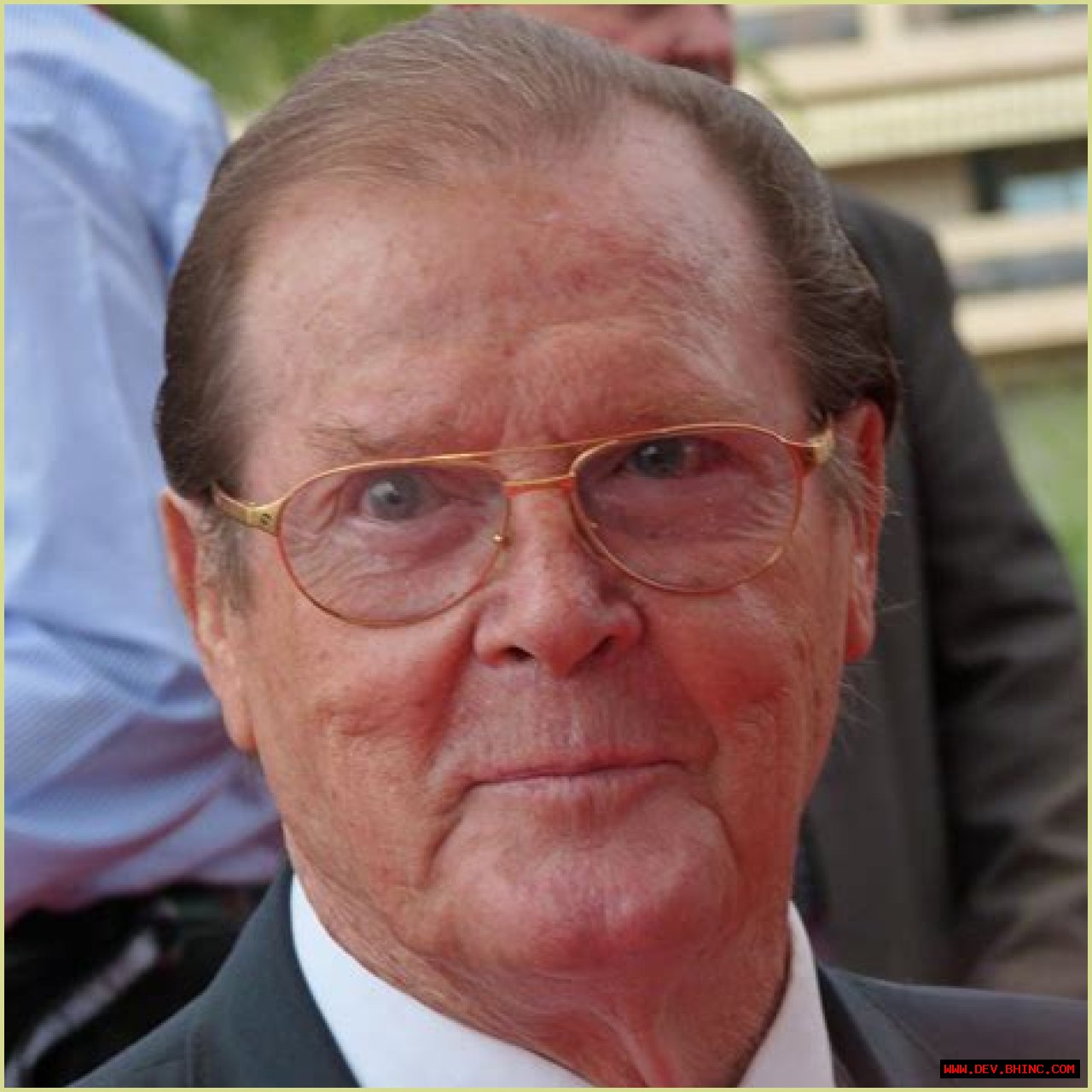 Roger Moore Net Worth, Age, Height, Bio, Birthday, Wiki!