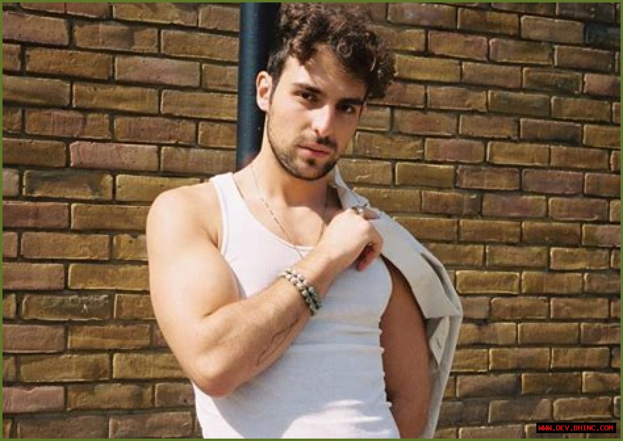 Saint Levant- Wiki, Age, Height, Net Worth, Girlfriend, Ethnicity