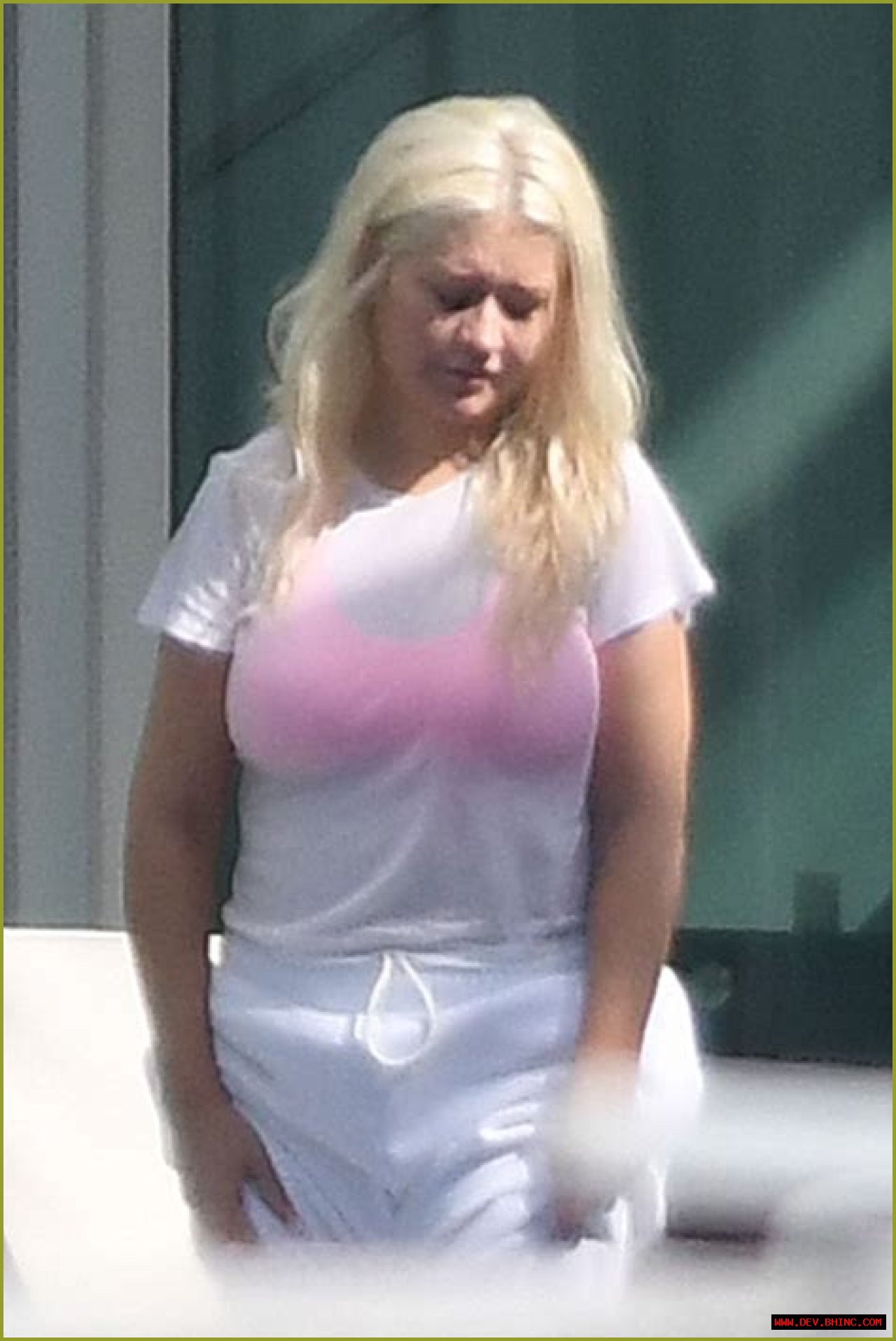 She’s a Genie in a Bikini! See Christina Aguilera’s Sexiest Swimsuit Pictures
